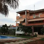 Aura Residence